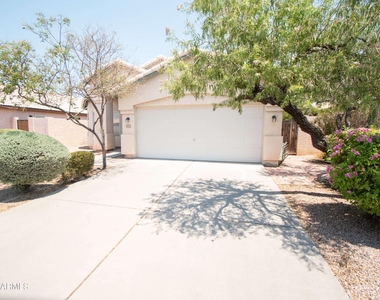 449 N Windsor -- - Photo Thumbnail 1