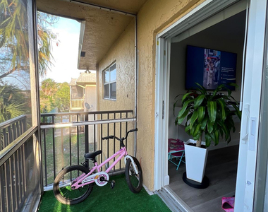 1061 Nw 45th Street - Photo Thumbnail 12