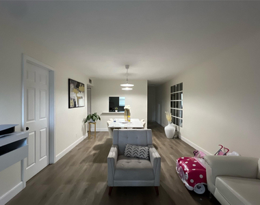 1061 Nw 45th Street - Photo Thumbnail 6