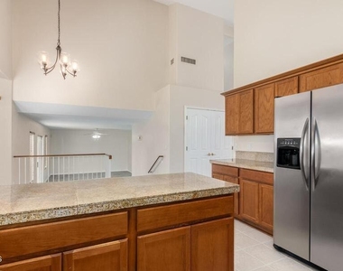 2239 E Edna Avenue - Photo Thumbnail 14