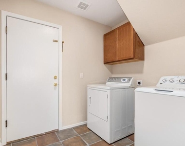 2239 E Edna Avenue - Photo Thumbnail 30