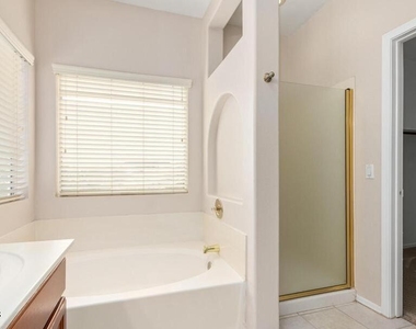 2239 E Edna Avenue - Photo Thumbnail 22