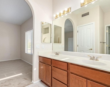 2239 E Edna Avenue - Photo Thumbnail 23