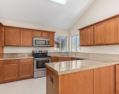 2239 E Edna Avenue - Photo Thumbnail 15