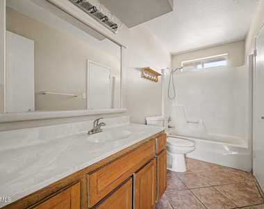 3338 W Tonto Lane - Photo Thumbnail 32
