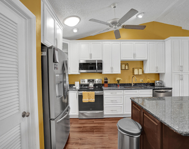 2915 Nw 12th Street - Photo Thumbnail 16
