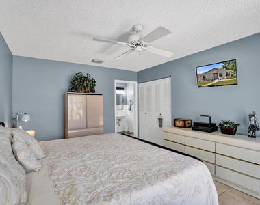 2915 Nw 12th Street - Photo Thumbnail 31