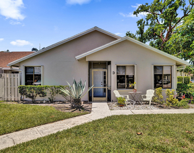 2915 Nw 12th Street - Photo Thumbnail 1