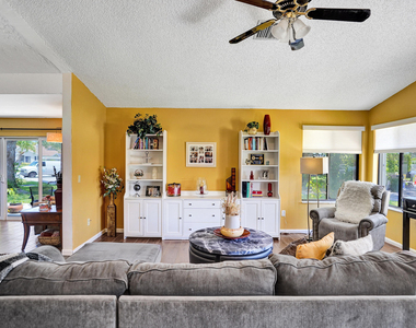2915 Nw 12th Street - Photo Thumbnail 6