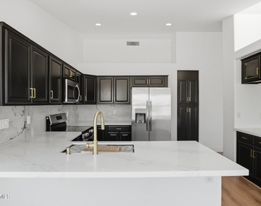 15005 N Rica Vida Way - Photo Thumbnail 6