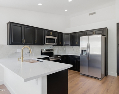 15005 N Rica Vida Way - Photo Thumbnail 5