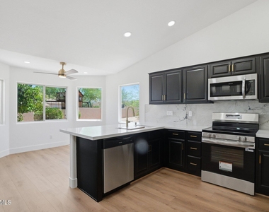 15005 N Rica Vida Way - Photo Thumbnail 4