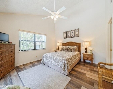 7485 Se Jamestown Terrace - Photo Thumbnail 9