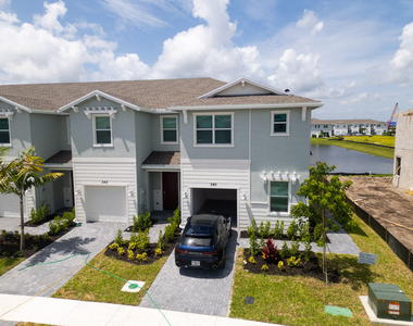 380 Se Crossoak Lane - Photo Thumbnail 25