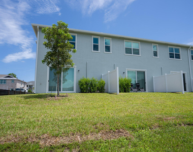 380 Se Crossoak Lane - Photo Thumbnail 22