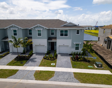 380 Se Crossoak Lane - Photo Thumbnail 34
