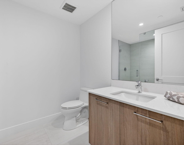 153 N Seabreeze Boulevard - Photo Thumbnail 36