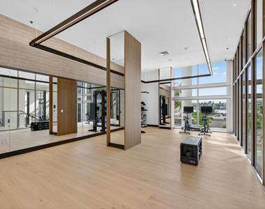 153 N Seabreeze Boulevard - Photo Thumbnail 50