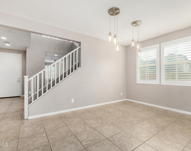 1527 W Windhaven Avenue - Photo Thumbnail 6