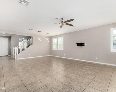 1527 W Windhaven Avenue - Photo Thumbnail 5