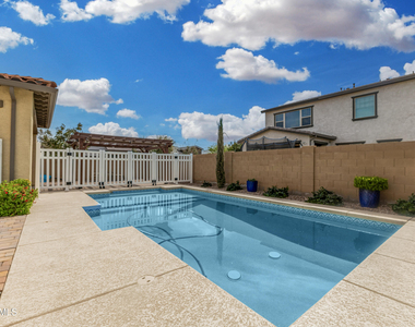 1527 W Windhaven Avenue - Photo Thumbnail 37