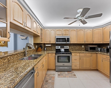 145 S Ocean Avenue - Photo Thumbnail 8