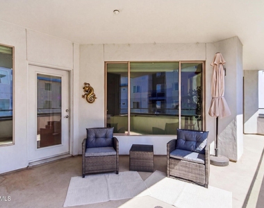 945 E Playa Del Norte Drive - Photo Thumbnail 30