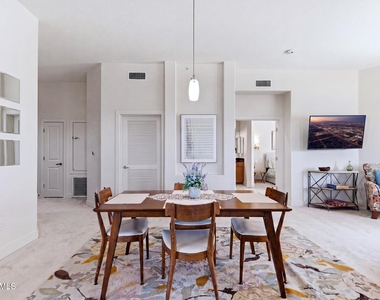 945 E Playa Del Norte Drive - Photo Thumbnail 9