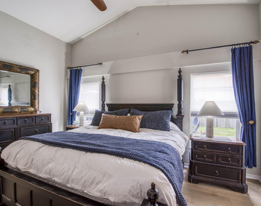 149 Cypress Cove - Photo Thumbnail 18