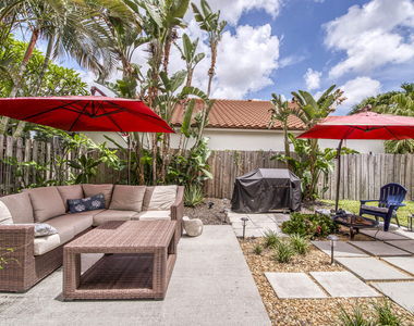 149 Cypress Cove - Photo Thumbnail 23