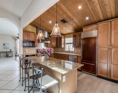 149 Cypress Cove - Photo Thumbnail 9