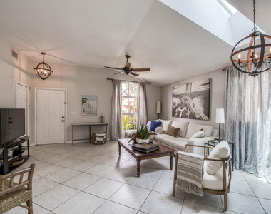 149 Cypress Cove - Photo Thumbnail 2