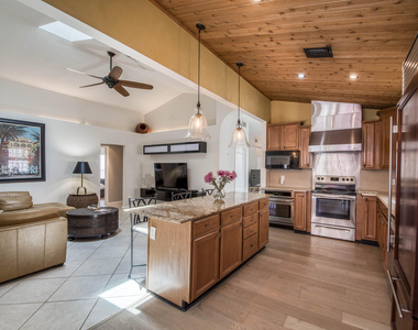 149 Cypress Cove - Photo Thumbnail 10