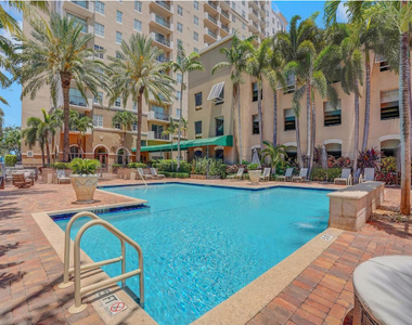616 Clearwater Park Road - Photo Thumbnail 12
