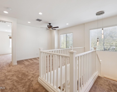 211 E Brinley Drive - Photo Thumbnail 8