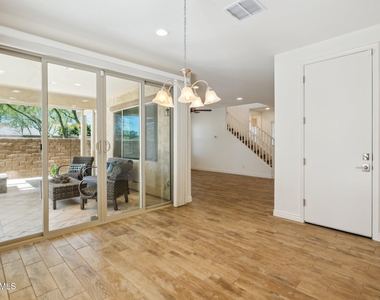 211 E Brinley Drive - Photo Thumbnail 24