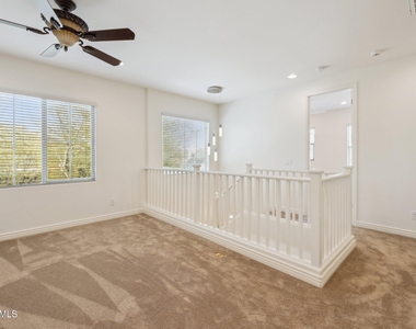 211 E Brinley Drive - Photo Thumbnail 9