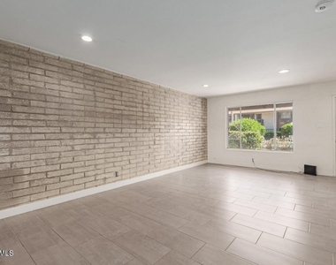 4701 N 68th Street - Photo Thumbnail 14