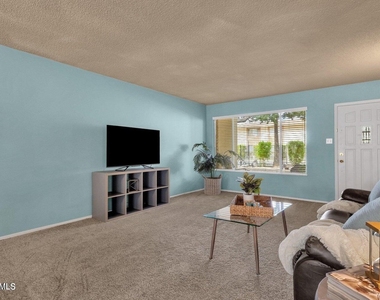 4701 N 68th Street - Photo Thumbnail 8