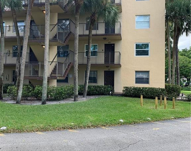 3101 Nw 47th Terrace - Photo Thumbnail 10