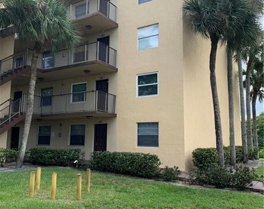3101 Nw 47th Terrace - Photo Thumbnail 9