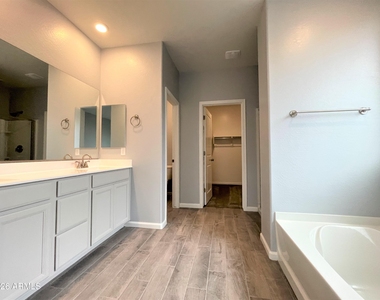 13227 W Buckskin Trail - Photo Thumbnail 14