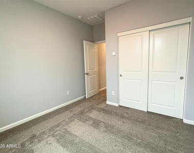 13227 W Buckskin Trail - Photo Thumbnail 17