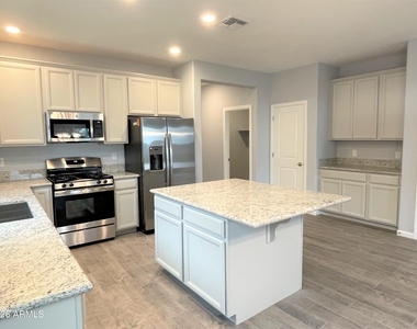 13227 W Buckskin Trail - Photo Thumbnail 4