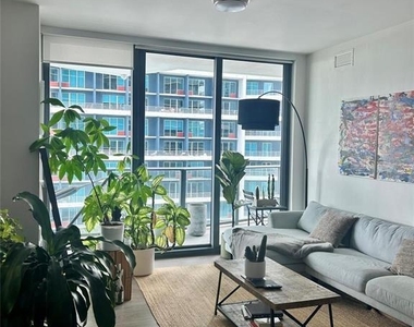 1300 S Miami Avenue - Photo Thumbnail 4