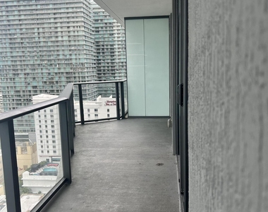 1300 S Miami Avenue - Photo Thumbnail 20