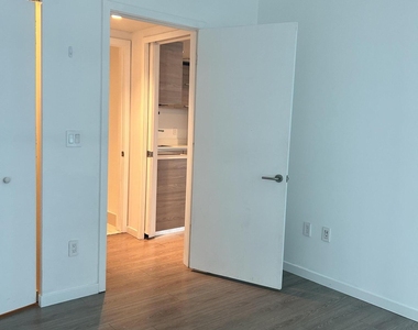 1300 S Miami Avenue - Photo Thumbnail 28