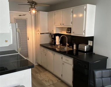 224 Hibiscus Avenue - Photo Thumbnail 13
