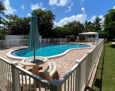 224 Hibiscus Avenue - Photo Thumbnail 24