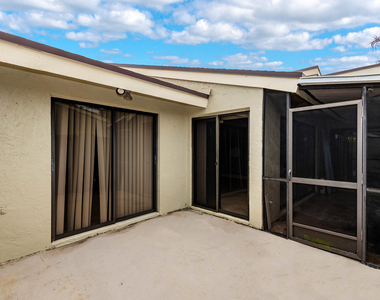 161 Meadows Drive - Photo Thumbnail 24